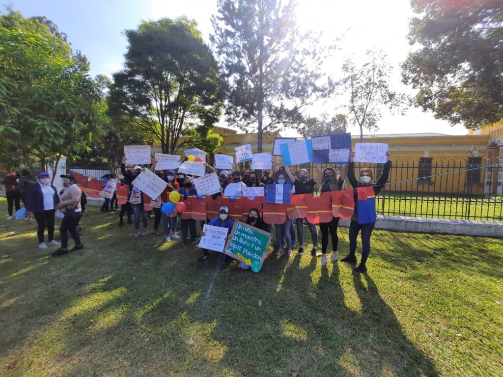 Campaña por la reapertura de escuelas en Guatemala