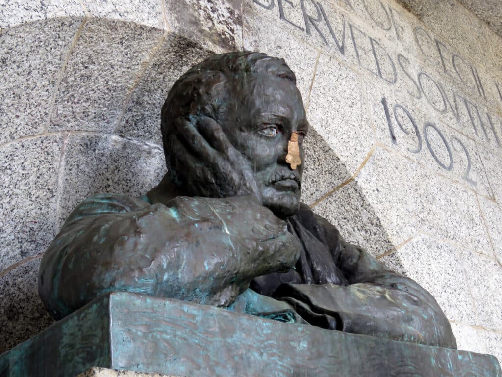 Cultura de la cancelación (busto de Cecil Rhodes)