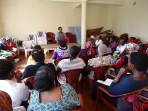 Kenia: un programa para transformar el país mujer a mujer