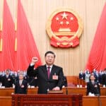Xi Jinping presta juramento tras ser elegido presidente de la República Popular China en el Gran Palacio del Pueblo (Pekín), el 10-03-2023 (XINHUA vía Europa Press, foto de archivo)