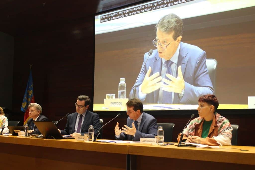 La inteligencia artificial necesita una ética humana