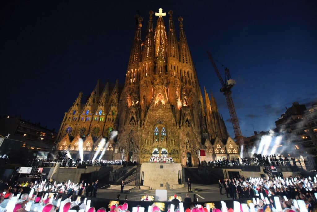 León XIV en la basílica de la Sagrada Familia