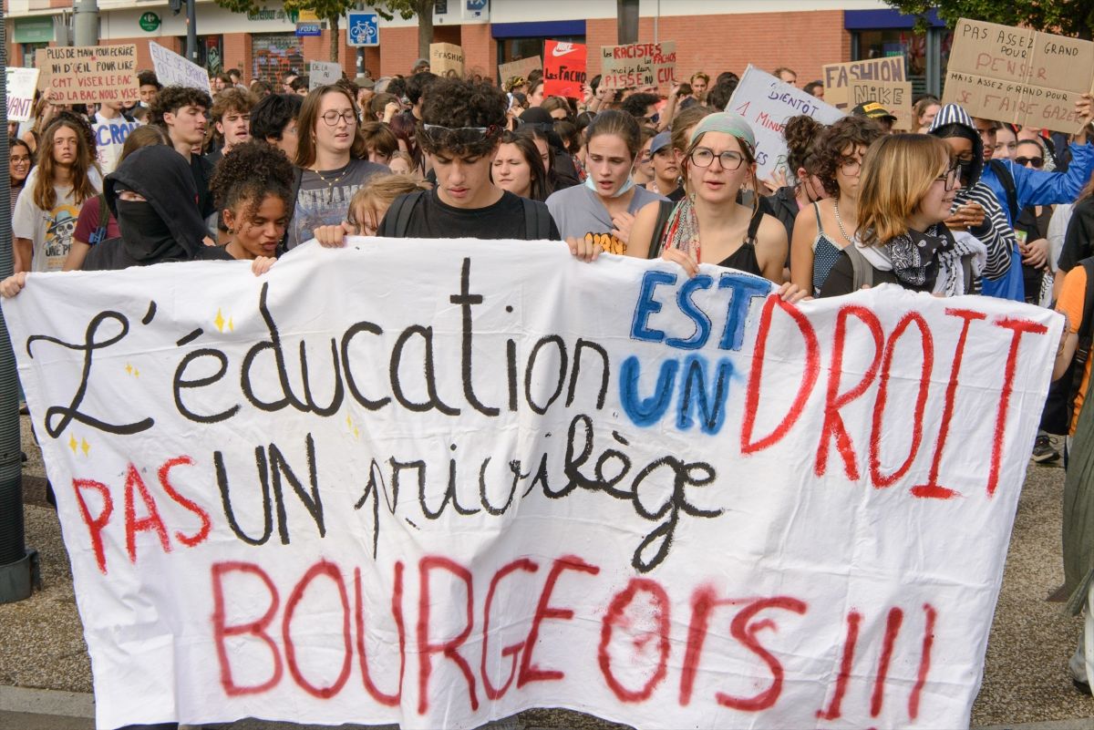 Las protestas estudiantiles revelan una Francia inquieta y fatigada