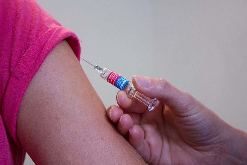 Syringe Vaccination Needle Medical Health Doctor